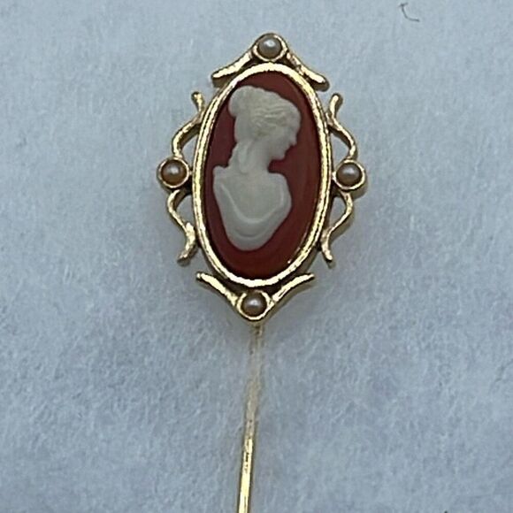 Vintage Avon Cameo stick pin lapel pin. - Picture 2 of 6